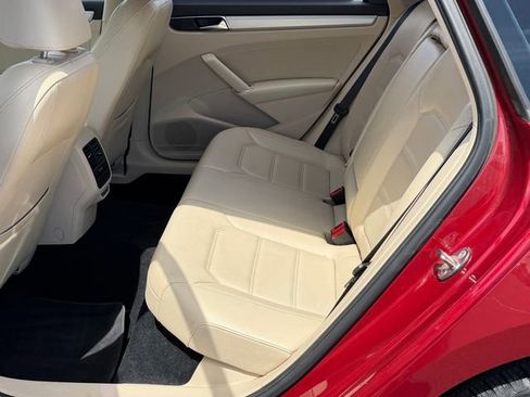 Used 2019 Volkswagen Passat 2.0T Wolfsburg FWD image 22