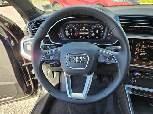 New 2025 Audi Q3 2.0T Premium image 10
