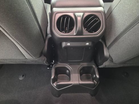 Used 2026 Jeep Wrangler Unlimited Sport AWD/4WD image 25