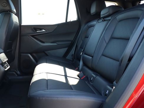 New 2026 Chevrolet Equinox LT w/ Convenience Package II image 35