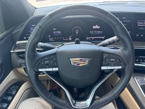Certified 2023 Cadillac Escalade Premium Luxury w/ Performance Package AWD/4WD image 13