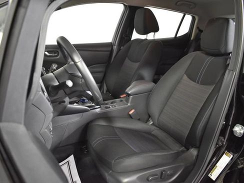 Certified 2024 Nissan Leaf SV Plus FWD image 9