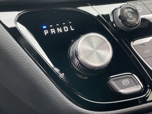 New 2026 Chrysler Pacifica Select image 19