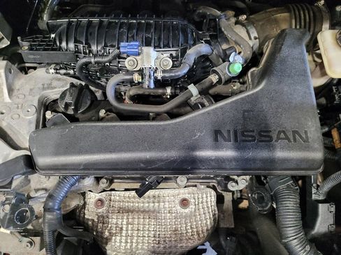 Used 2015 Nissan Rogue SV AWD/4WD image 30