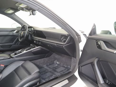 Used 2020 Porsche 911 Carrera S image 75