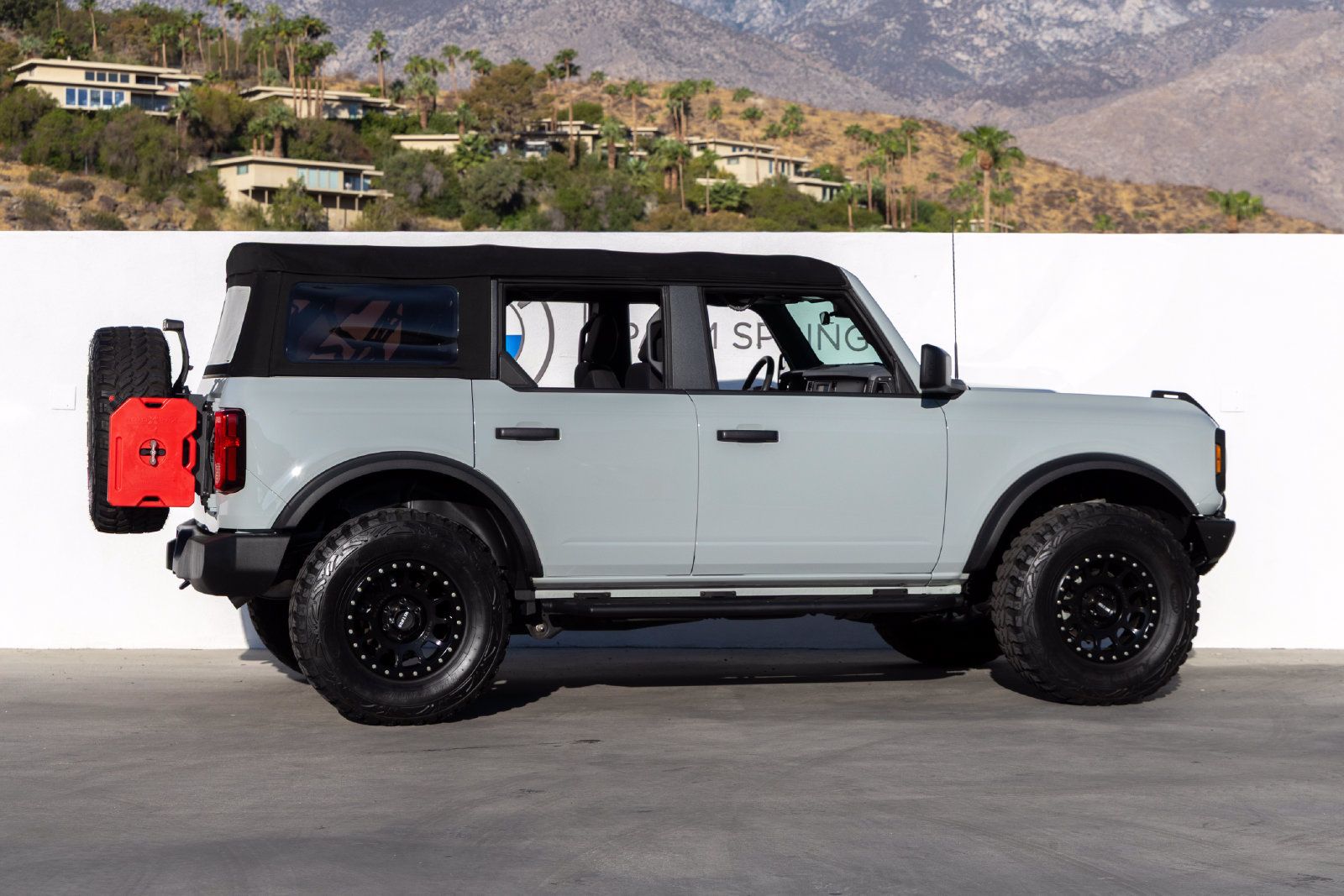 Used 2022 Ford Bronco 4-Door AWD/4WD image 4