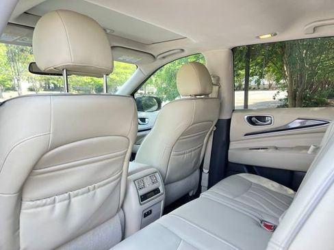 Used 2019 INFINITI QX60 Luxe w/ Essential Package AWD/4WD image 15