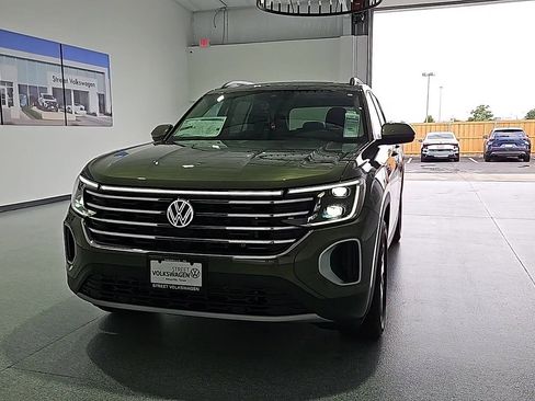 New 2026 Volkswagen Atlas SE FWD image 4