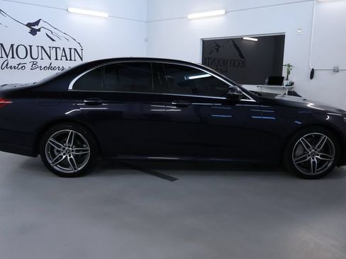 Used 2019 Mercedes-Benz E 300 4MATIC image 8