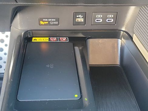 Used 2026 Toyota Camry SE w/ Multimedia Upgrade Package image 30