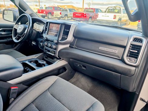 Used 2021 RAM 1500 Big Horn image 8