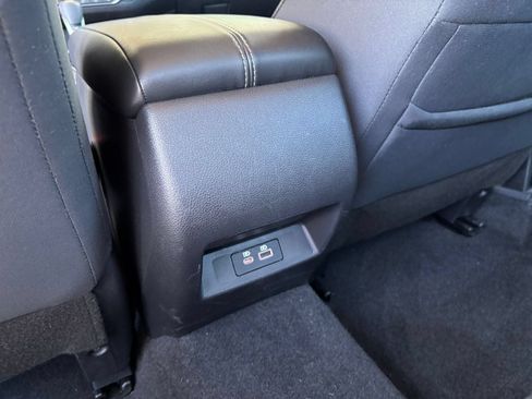 Used 2025 Nissan Altima 2.5 SV FWD image 23