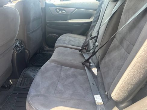 Used 2015 Nissan Rogue S AWD/4WD image 8