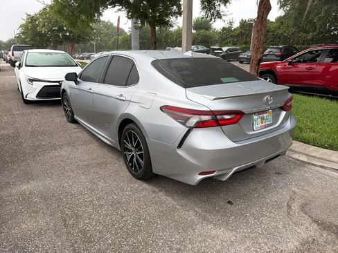 Used 2024 Toyota Camry SE FWD image 2