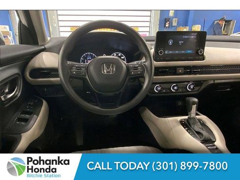 Used 2025 Honda HR-V LX image 4