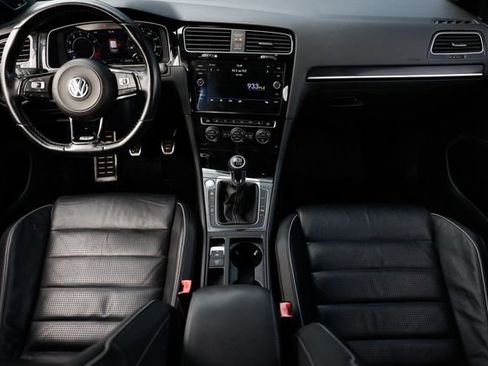 Used 2018 Volkswagen Golf R 4-Door image 2