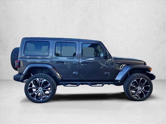 Used 2021 Jeep Wrangler Unlimited Sahara AWD/4WD image 4