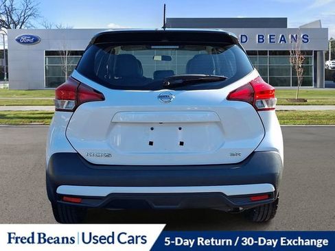Used 2019 Nissan Kicks SR w/ SR Premium Package FWD image 5