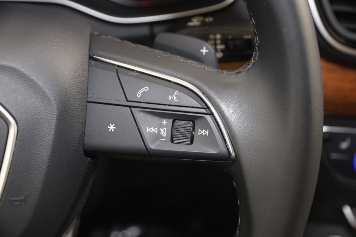 Used 2023 Audi Q5 2.0T Premium AWD/4WD image 29