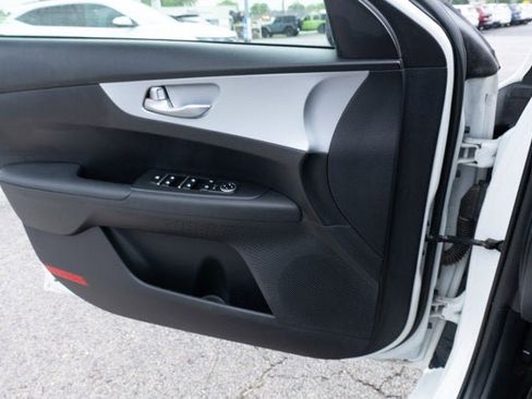 Used 2024 Kia Forte LXS FWD image 25