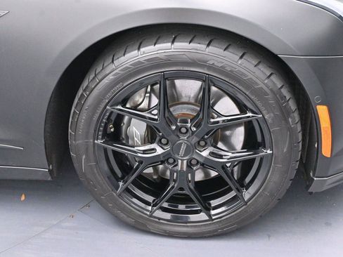 Used 2019 Cadillac CT6 V w/ Driver Assist Package image 32