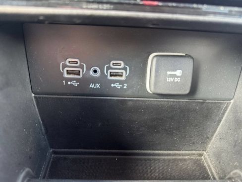Used 2023 Jeep Grand Cherokee Limited AWD/4WD image 27