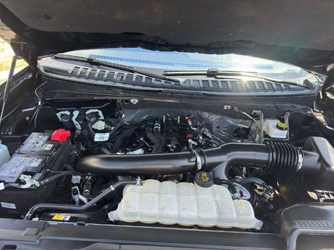 Certified 2025 Ford Expedition Active AWD/4WD image 32