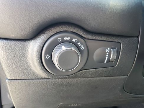 Used 2024 Dodge Durango GT AWD/4WD image 12