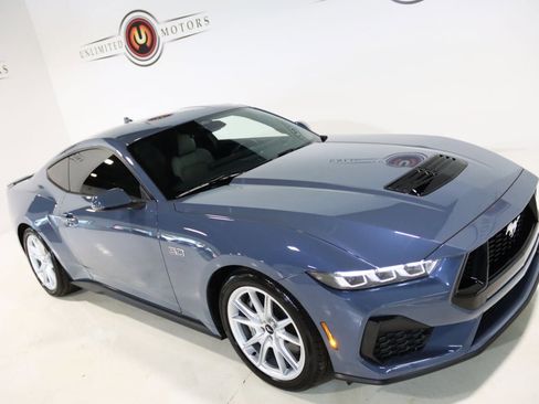 Used 2024 Ford Mustang GT Premium image 12