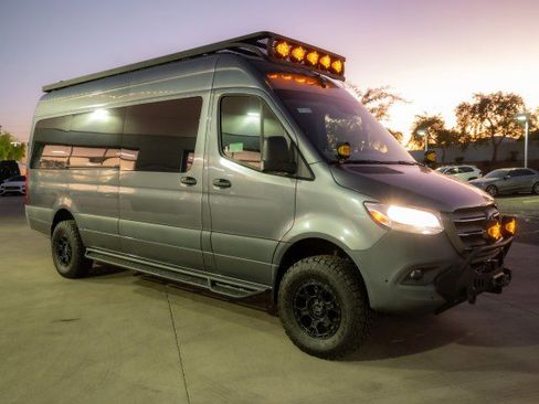 Used 2021 Mercedes-Benz Sprinter 2500 image 3