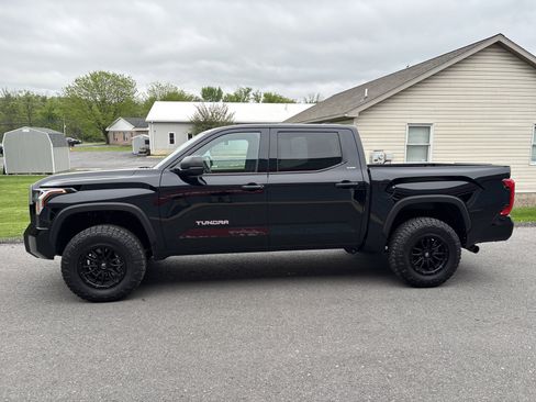 Used 2025 Toyota Tundra SR5 AWD/4WD image 6