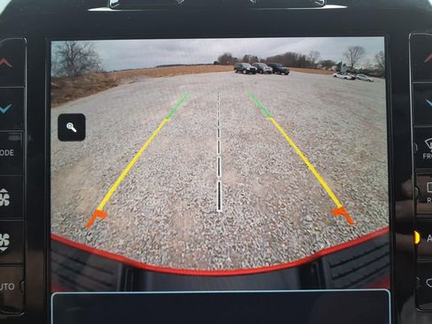 Used 2024 RAM 2500 Big Horn w/ Sport Appearance Package image 21