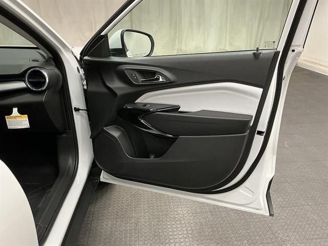 New 2026 Chevrolet Trax LT w/ LT Convenience Package FWD image 33