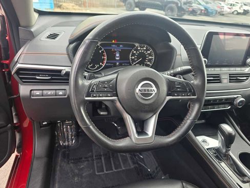 Used 2022 Nissan Altima 2.5 SR FWD image 23