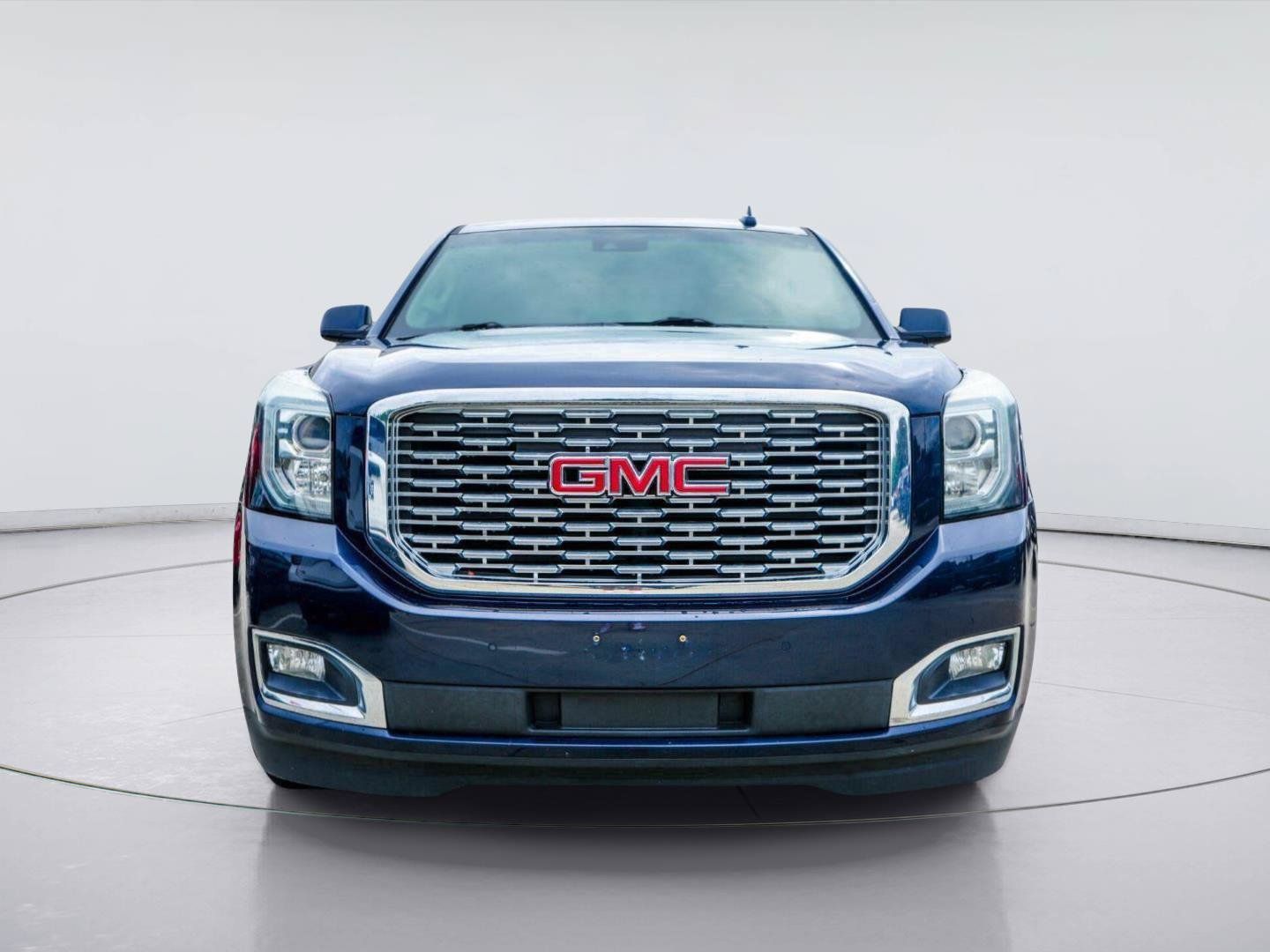 Used 2019 GMC Yukon Denali w/ Open Road Package RWD image 3