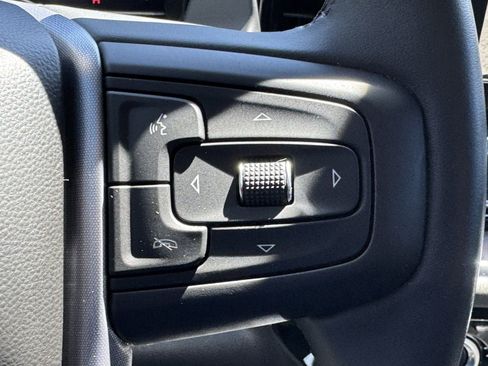 Used 2024 GMC Sierra 1500 SLT w/ SLT Convenience Package RWD image 21