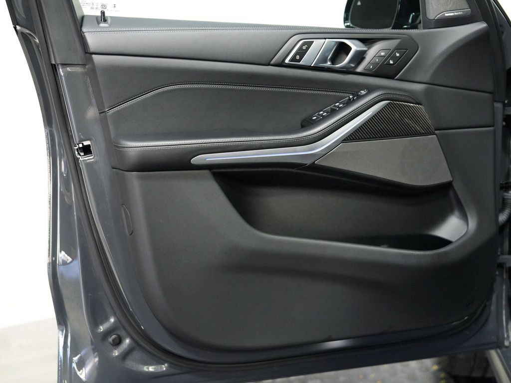 Used 2026 BMW X5 M Competition AWD/4WD image 11