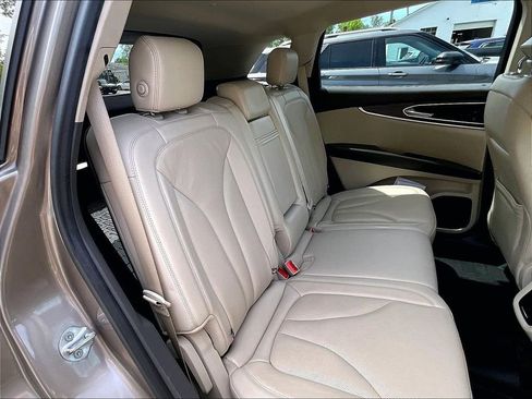Used 2019 Lincoln Nautilus Reserve AWD/4WD image 19