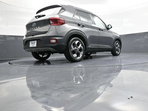 Certified 2024 Hyundai Venue SEL FWD image 30