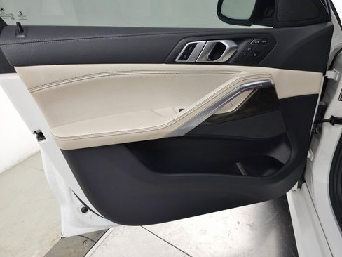 Used 2023 BMW X6 xDrive40i w/ M Sport Package image 14