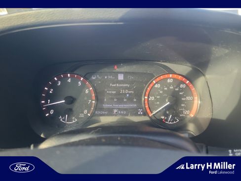 Used 2022 Nissan Frontier PRO-4X w/ Pro-4X Premium Package image 11