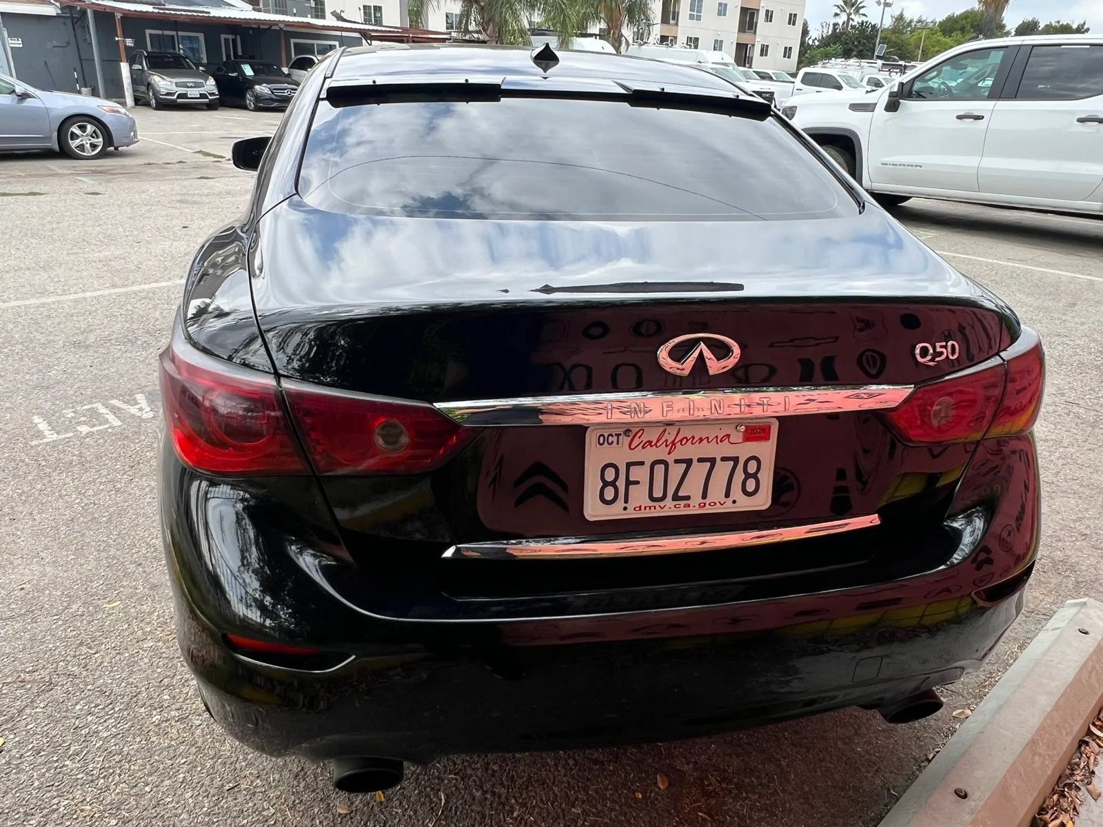 Used 2017 INFINITI Q50 Signature Edition w/ All Weather Package (L93) RWD image 5