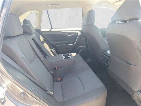 Used 2024 Toyota RAV4 XLE AWD/4WD image 18