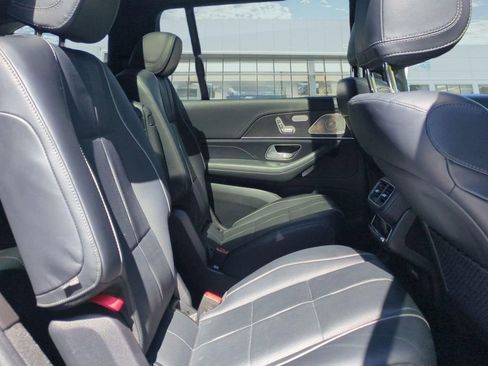 Used 2022 Mercedes-Benz GLS 450 4MATIC image 17