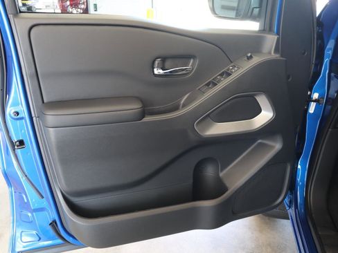 New 2026 Nissan Frontier SV w/ SV Convenience Package image 17