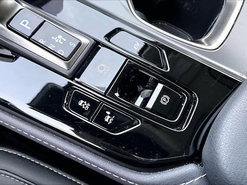 Used 2025 Lexus NX 350h AWD w/ Premium Package image 34