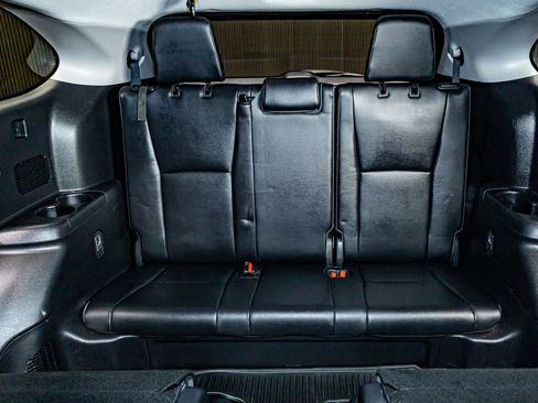 Used 2023 Toyota Highlander XLE image 21