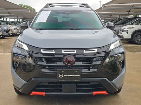 Certified 2025 Nissan Rogue SV AWD/4WD image 8