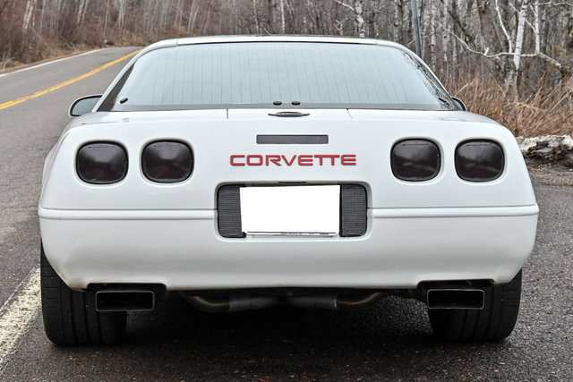 Used 1995 Chevrolet Corvette Coupe RWD image 7