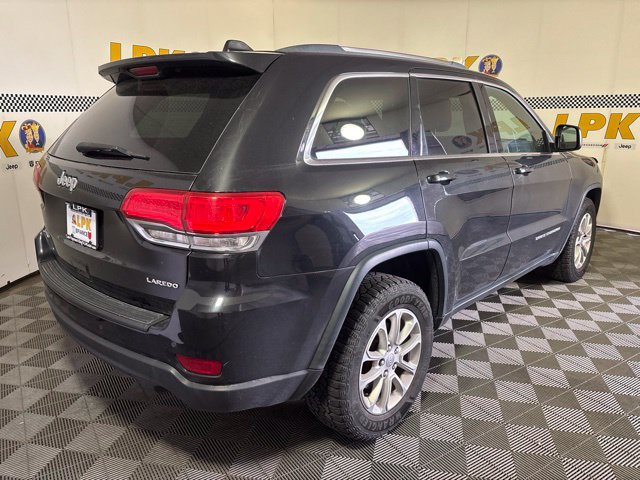 Used 2016 Jeep Grand Cherokee Laredo w/ Quick Order Package 23E AWD/4WD image 3